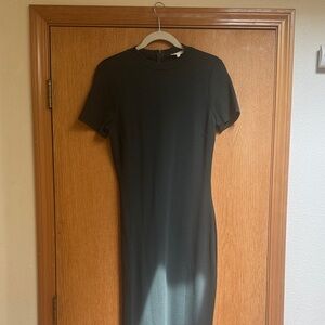 Elegant Emerald Midi Dress